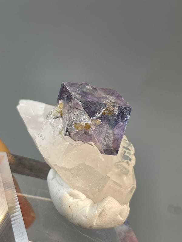 Fluorite CaF2 twin crystal with purple phantoms, Hunan