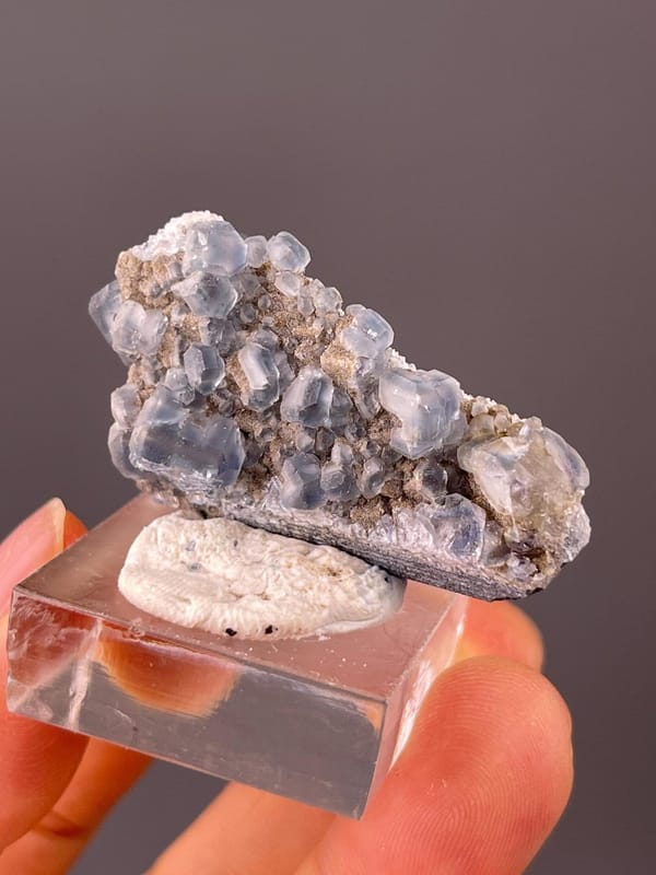 Gentle translucency of blue fluorite cubes