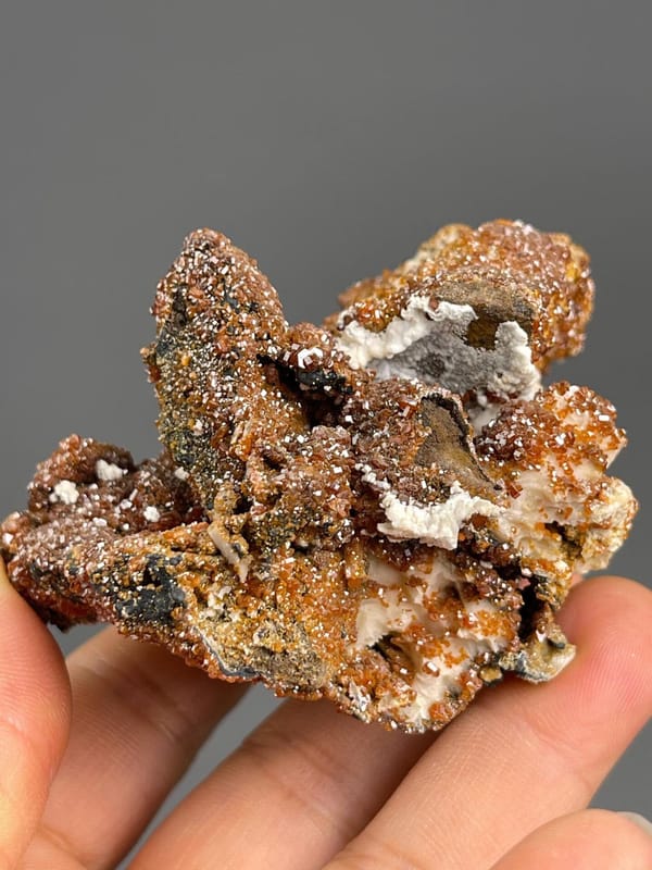 Sharp hexagonal vanadinite prisms detail