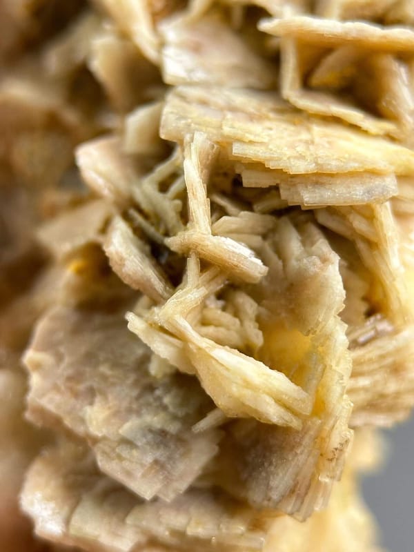Back view of golden barite crystal cluster