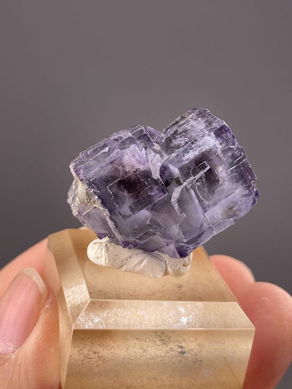 Top view of twinned fluorite showing penetration twin contact
