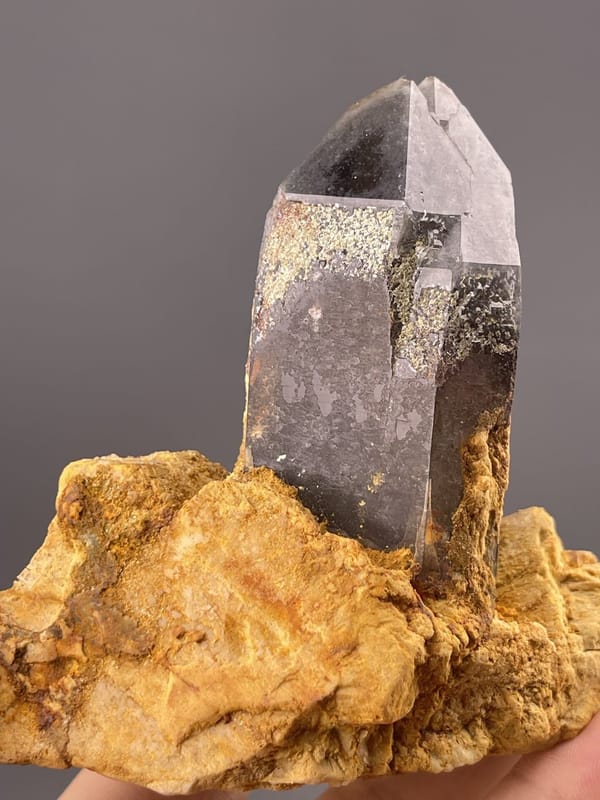 Quartz Crystal from Lanwen Mine, Yunnan, China – reverse side