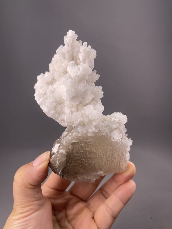 Front view of white calcite cluster, 28×28×49 mm, Lanwen Mine Yunnan