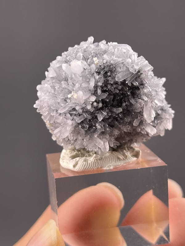 Top view of quartz specimen showing bubbly surface pattern