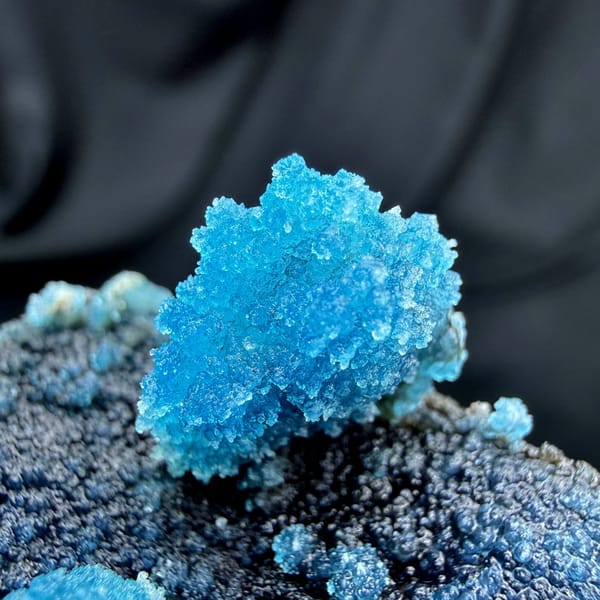 Electric-blue botryoidal allophane on gibbsite from Guizhou, China, view 4 of 6