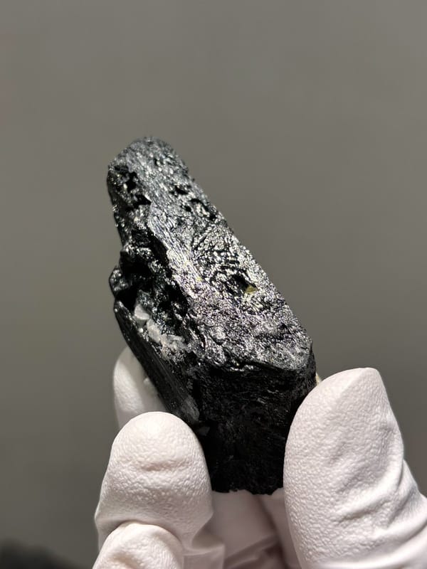 Black wolframite floater blade from Yaogangxian, Hunan, China, view 3 of 5