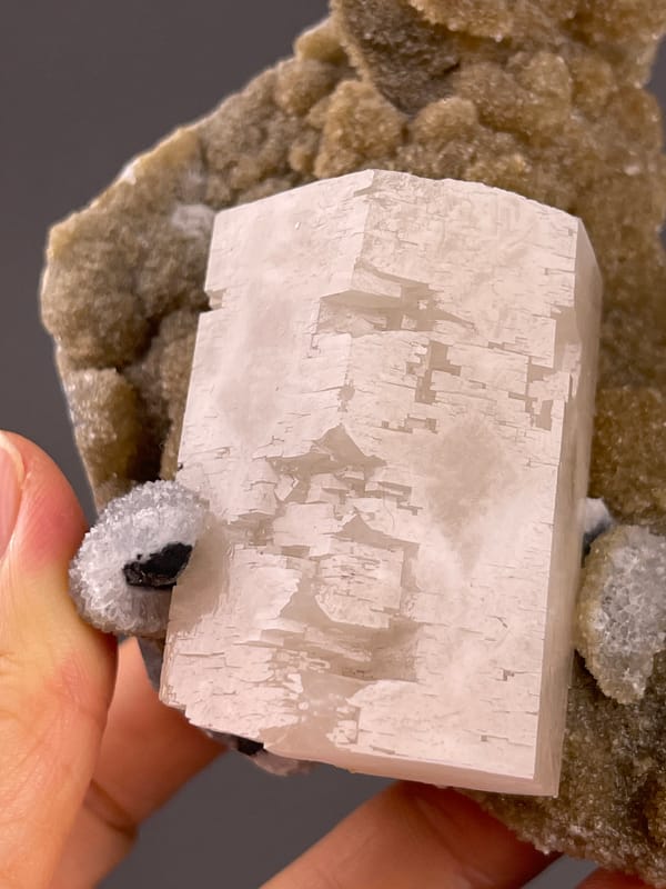 Calcite from Fujian, China: close detail of stepped surface markings.