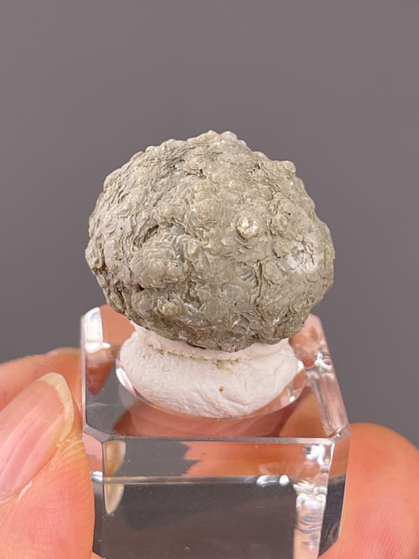 Calcite from Huanggangliang, Inner Mongolia, China: close view of curled overlapping surface layers.
