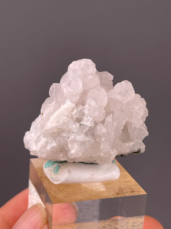 Calcite specimen from Longyan, Fujian, China presenting pale pink blocky calcite cluster
