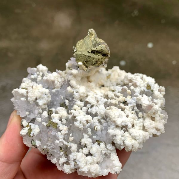 Brassy chalcopyrite crystal on white dolomite and quartz from Jiangxi, China