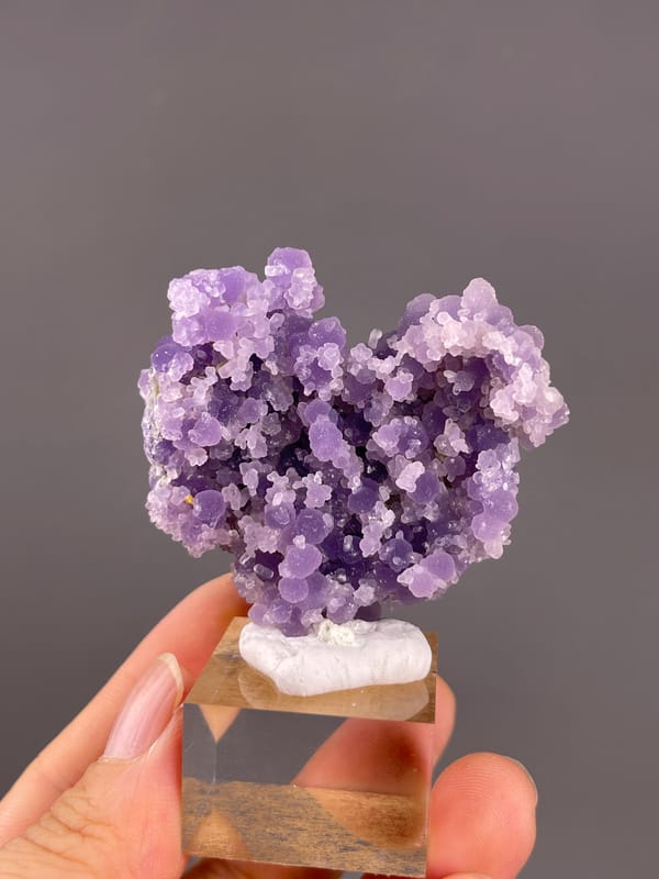 Grape Agate from Indonesia: reverse view with a dark central recess.