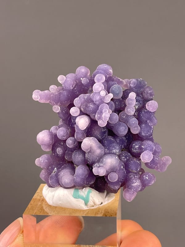 Grape Agate from Indonesia: reverse side with pale-tipped rounded growths.