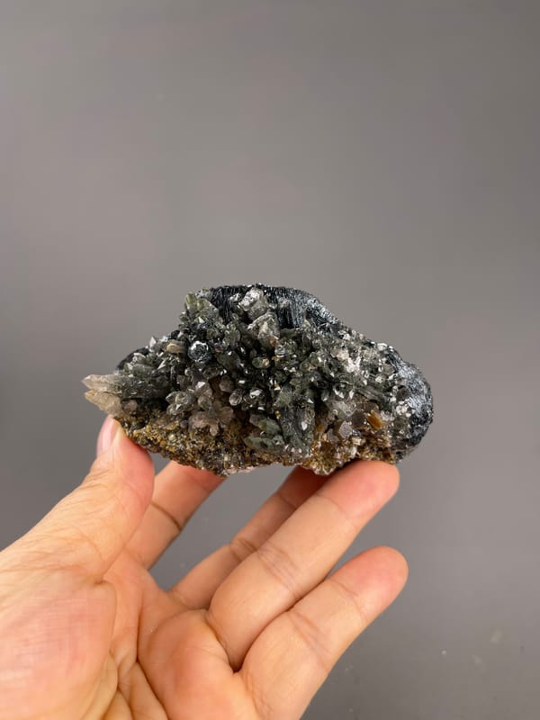 Hematite from Inner Mongolia, China: whole reverse crystal-covered face.