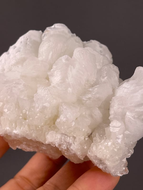 Hydrozincite from Yunnan, China: close detail of layered white rounded growths.