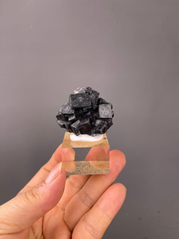 Phantom Fluorite specimen from Yindu, Chifeng, Inner Mongolia, China bearing lead-gray cubic crystal cluster