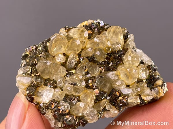 Bulk005 actual 15-piece collector mineral hand specimen set with pyromorphite, malachite, fluorite, chalcopyrite on quartz, apophyllite, cactus amethyst, calcite and Congo malachite with chrysocolla.