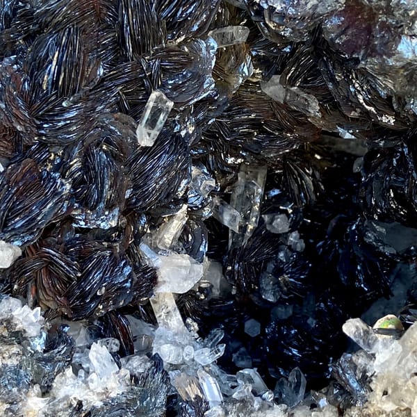 Pyrite and quartz geode bowl from Guangdong, China, detail of the matrix contact