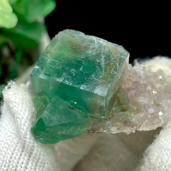 Glassy green fluorite cube on druzy quartz from Hebei — complete view