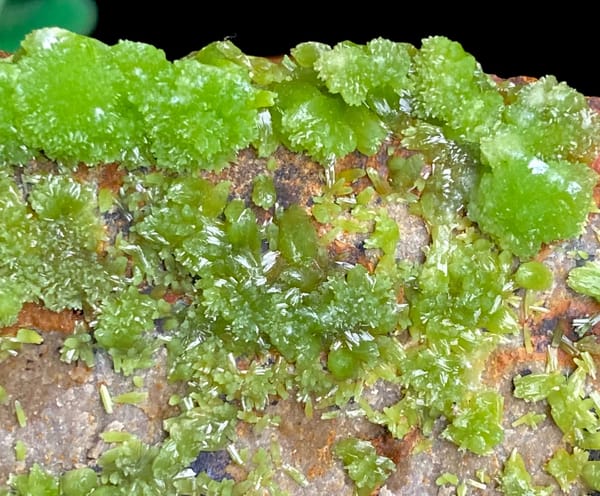 Lime-green botryoidal pyromorphite over rusty plate from Gongcheng, Guangxi, China, second angle