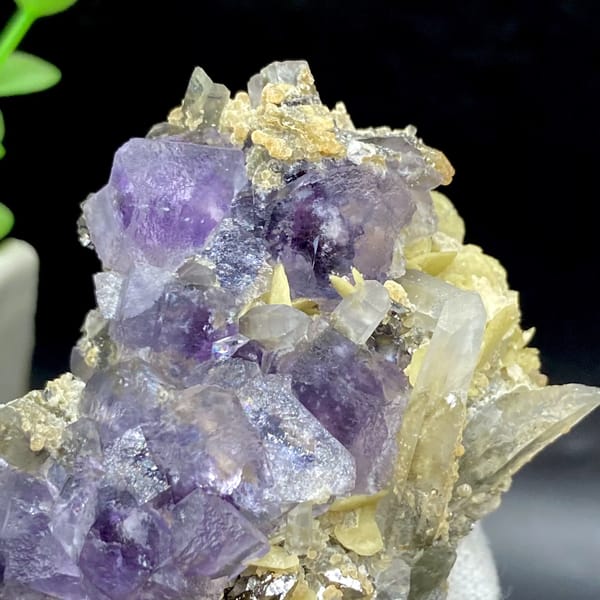 Purple fluorite cubes with quartz and siderite from Yaogangxian, Hunan, China, reverse side