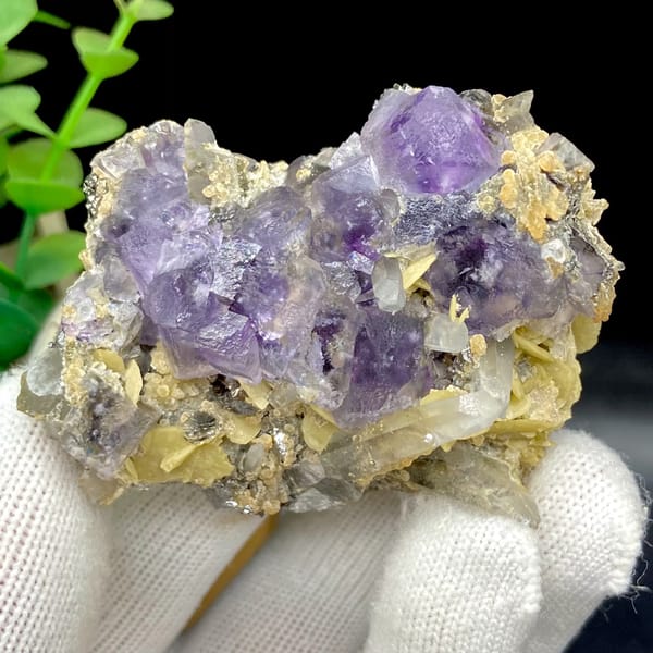 Purple fluorite cubes with quartz and siderite from Yaogangxian, Hunan, China, overall view