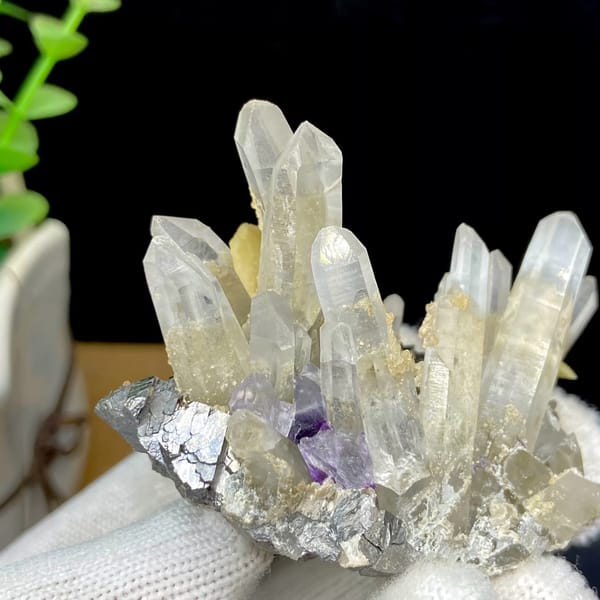 Clear quartz prisms with purple fluorite cube and siderite from Yaogangxian, Hunan, China, reverse side