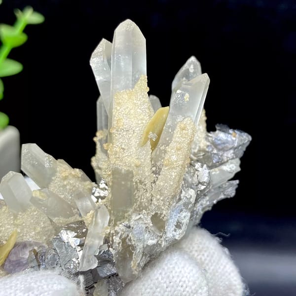 Clear quartz prisms with purple fluorite cube and siderite from Yaogangxian, Hunan, China, top view