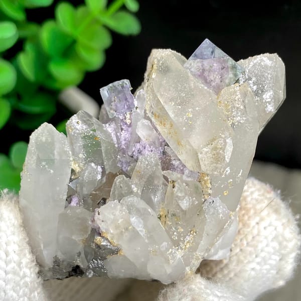 Pale lilac fluorite cubes with quartz and arsenopyrite from Yaogangxian, Hunan, China, side view