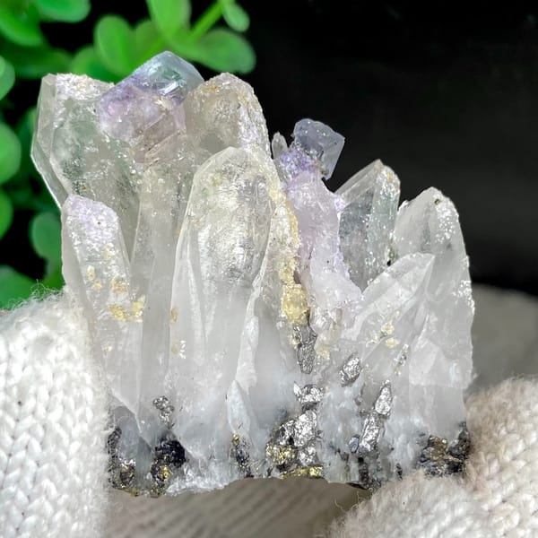 Pale lilac fluorite cubes with quartz and arsenopyrite from Yaogangxian, Hunan, China, close-up of terminations
