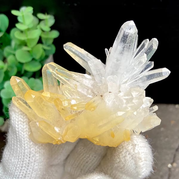 Quartz crystal cluster from China, 6.9 cm across, raw mineral specimen, photo 2 of 9
