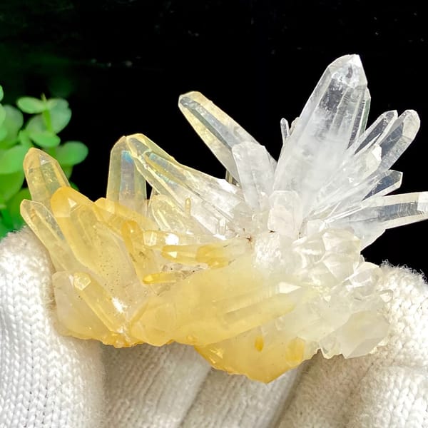Quartz specimen from China, 6.9 × 5.5 × 3 cm, photo 6 of 9