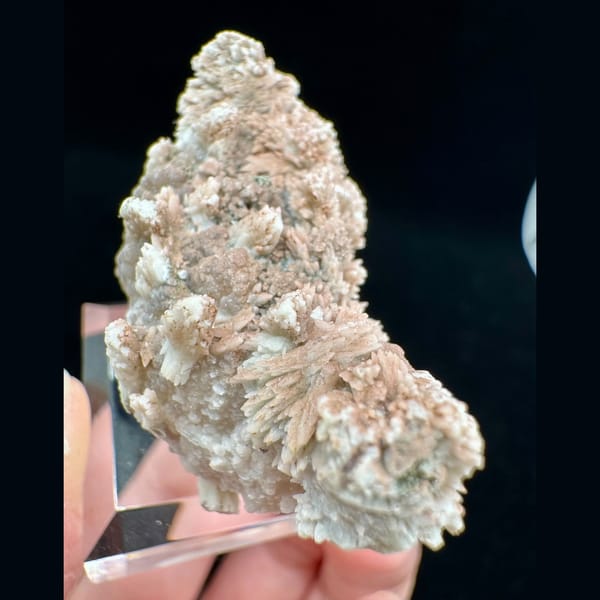 Pink Quartz Cluster Inner Mongolia 4.5 cm — detail view