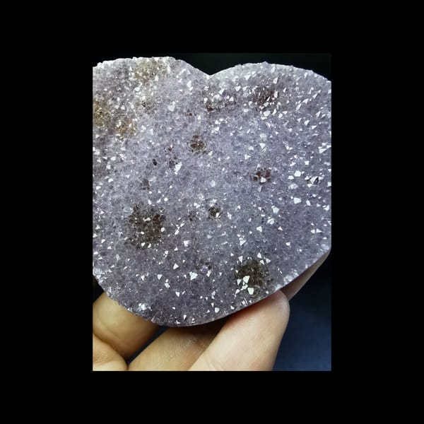 Uruguayan amethyst druze heart with leopard-like spots — alternate view