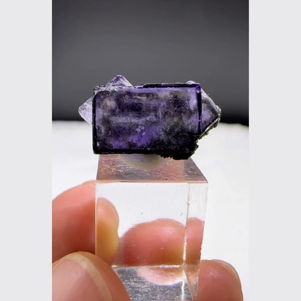 Purple Fluorite with Chlorite Yaogangxian 2.0 cm — complete view