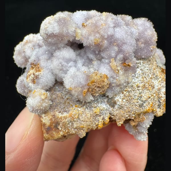 Purple Fuzzy Creedite 7.0 cm — complete view