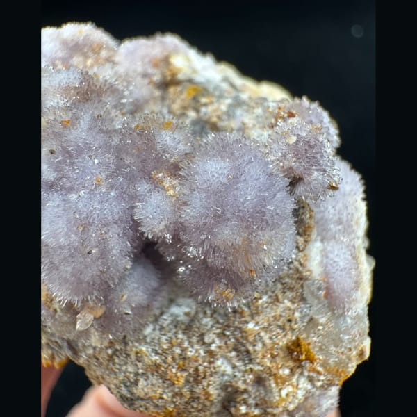 Purple Fuzzy Creedite 7.0 cm — alternate view