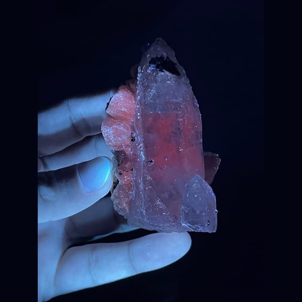 Clear quartz with tan apophyllite and calcite from Hubei — detail view