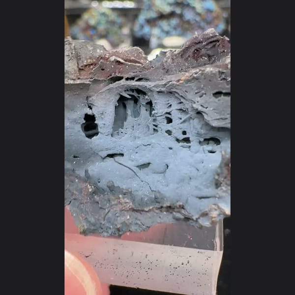 Limonite Plate with Blue Crust 8.0 cm, Guizhou