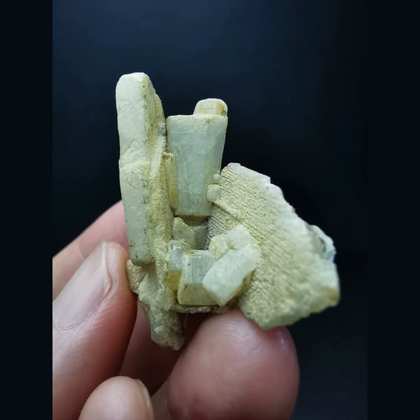 Yellow columnar and platy calcite — alternate view