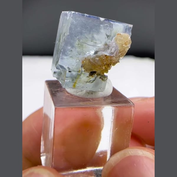 Fluorite with Inclusions Yaogangxian 1.3 cm — alternate view