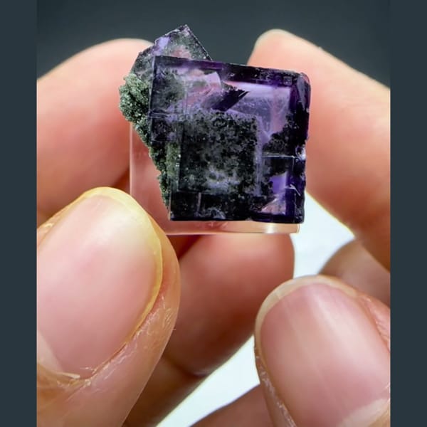 Purple Glassy Fluorite Cube Yaogangxian 1.5 cm — alternate view