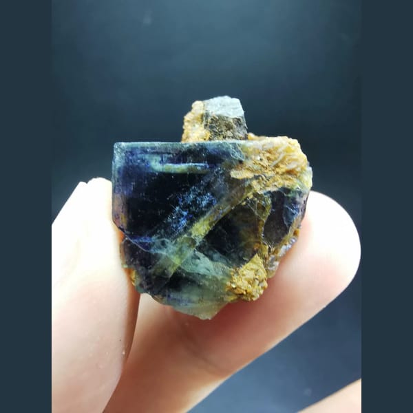 Blue-purple fluorite with pyrrhotite — complete view