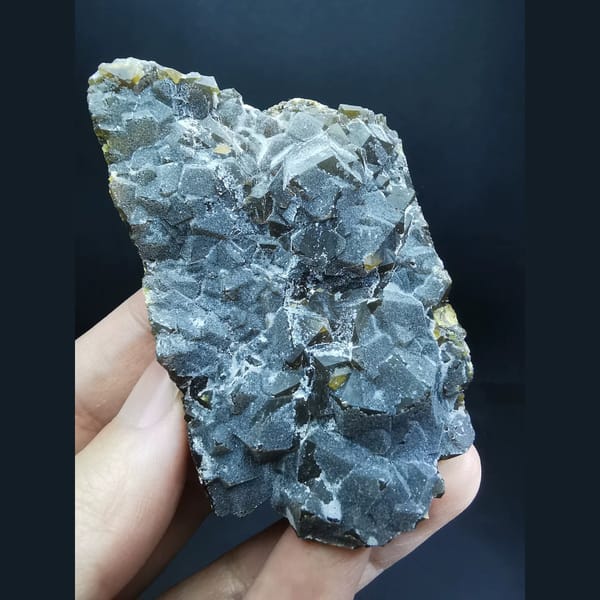 Sugary sparkling garnet — complete view
