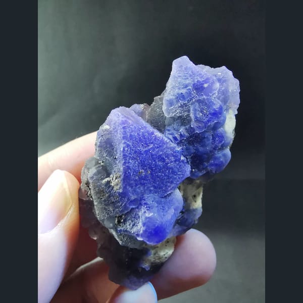 Blue octahedral fluorite with marmatite from Huanggangliang — detail view