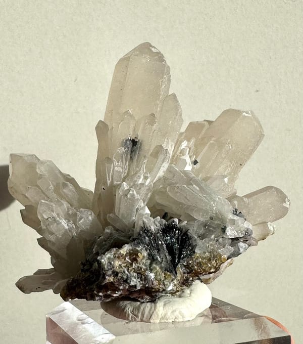 Quartz with Specular Hematite & Andradite — East Ujimqin — oblique profile