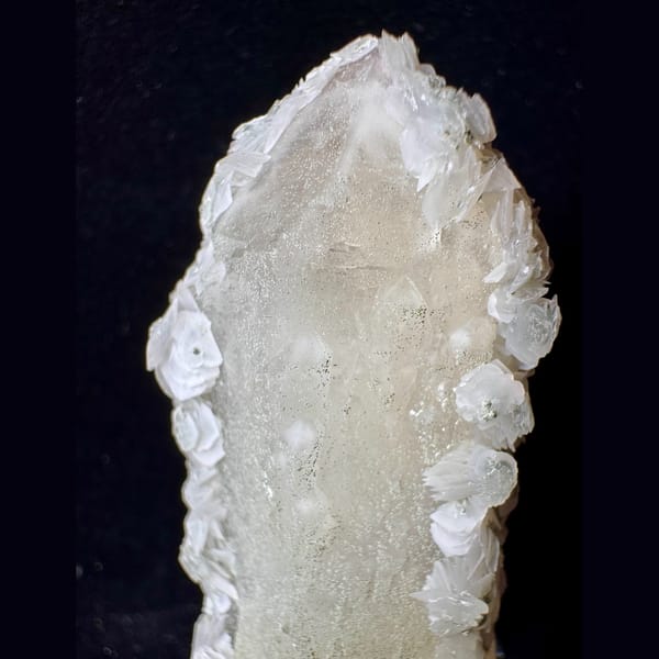 Quartz with Pink Petal Calcite Inner Mongolia 5.0 cm — detail view