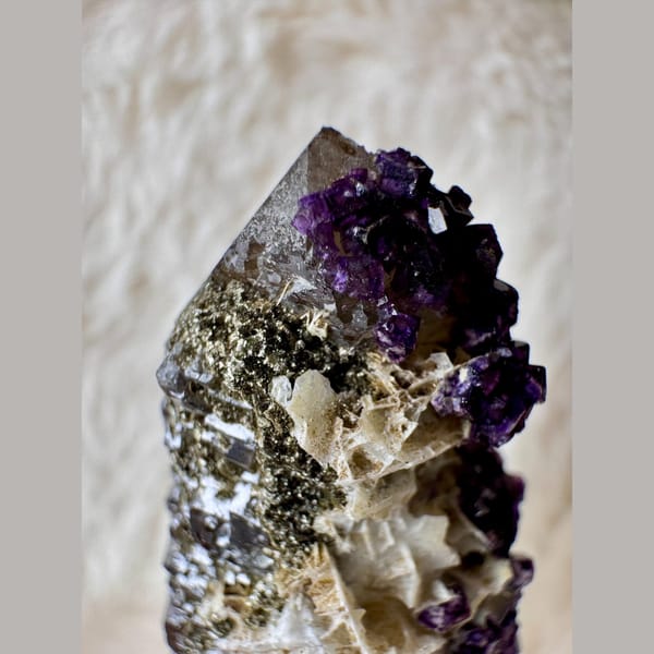 Quartz with Purple Fluorite and Calcite Inner Mongolia 5.0 cm — detail view