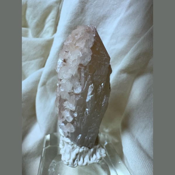 Pink Quartz with Calcite Inner Mongolia 5.6 cm — detail view