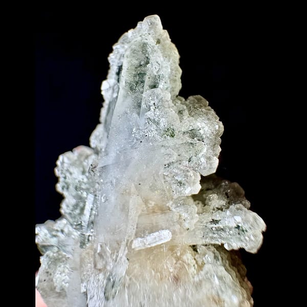 Quartz with Apophyllite and Calcite Hubei 5.5 cm — detail view