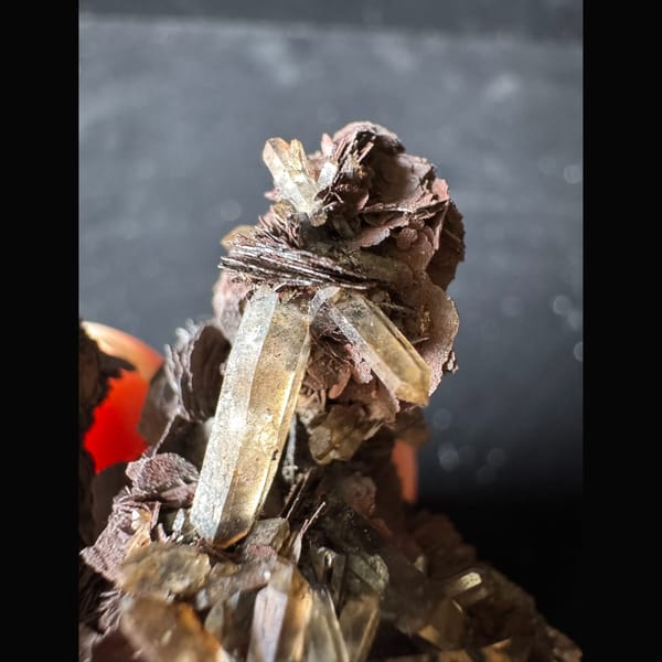 Specular Hematite with Quartz 5.5 cm — detail view
